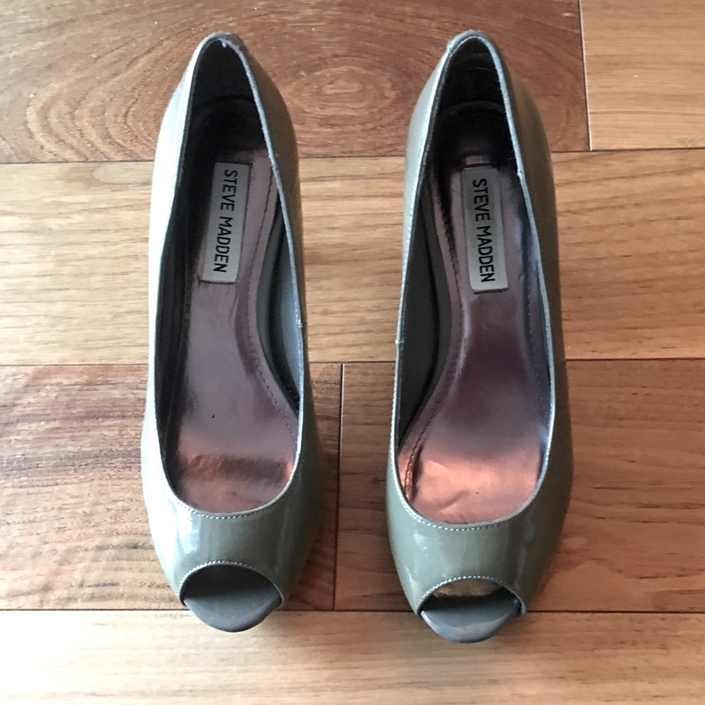 Brand new Steve Madden heel- Size 7.5
